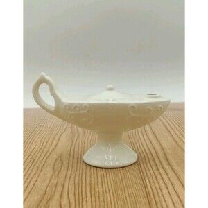 VTG Nurse Graduation / Aladdin Ceramic Genie lamp candle holder (Read)